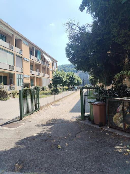 Casa Sara Como Lake Parcheggio Interno Privato Cernobbio Bagian luar foto