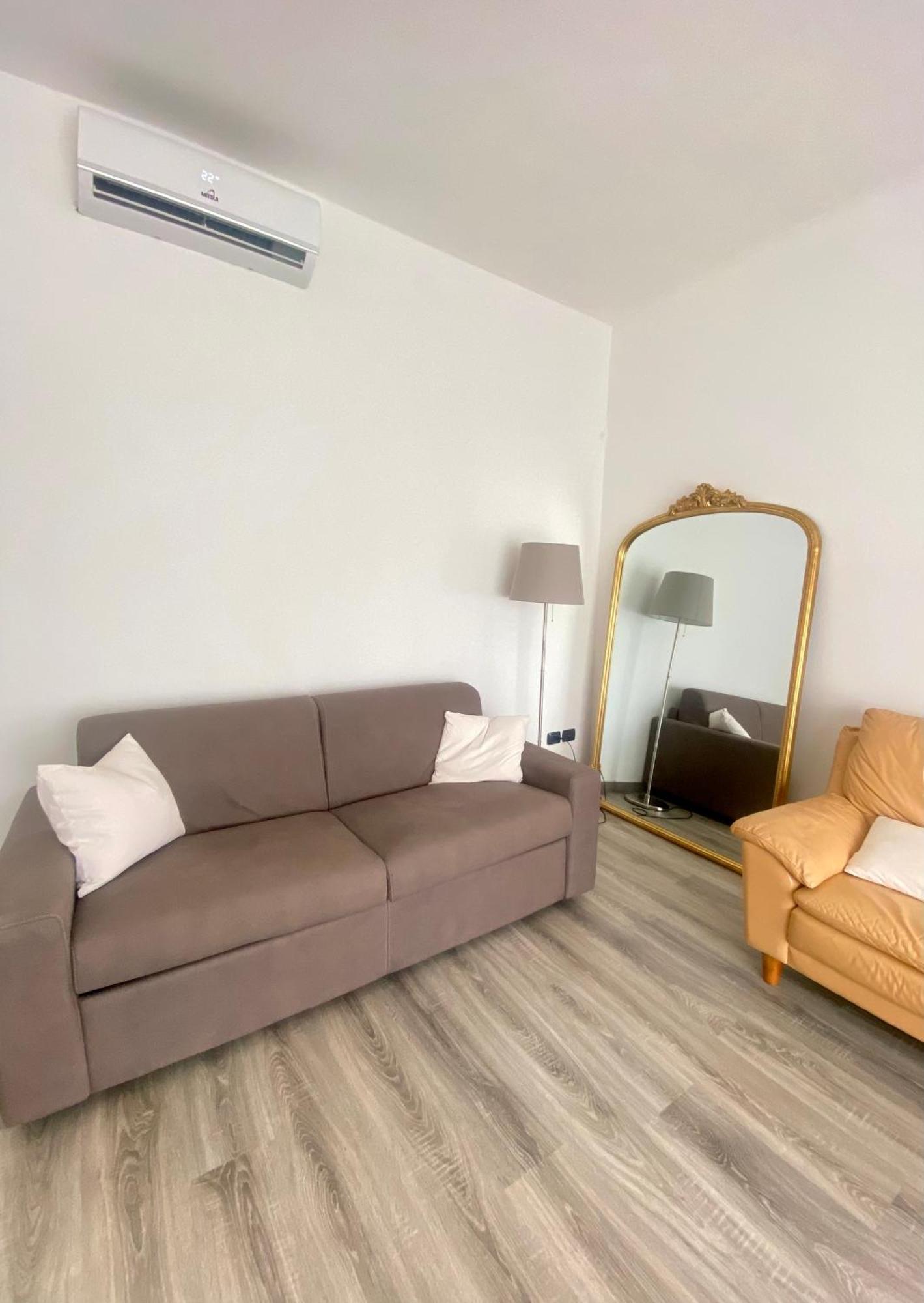 Casa Sara Como Lake Parcheggio Interno Privato Cernobbio Bagian luar foto