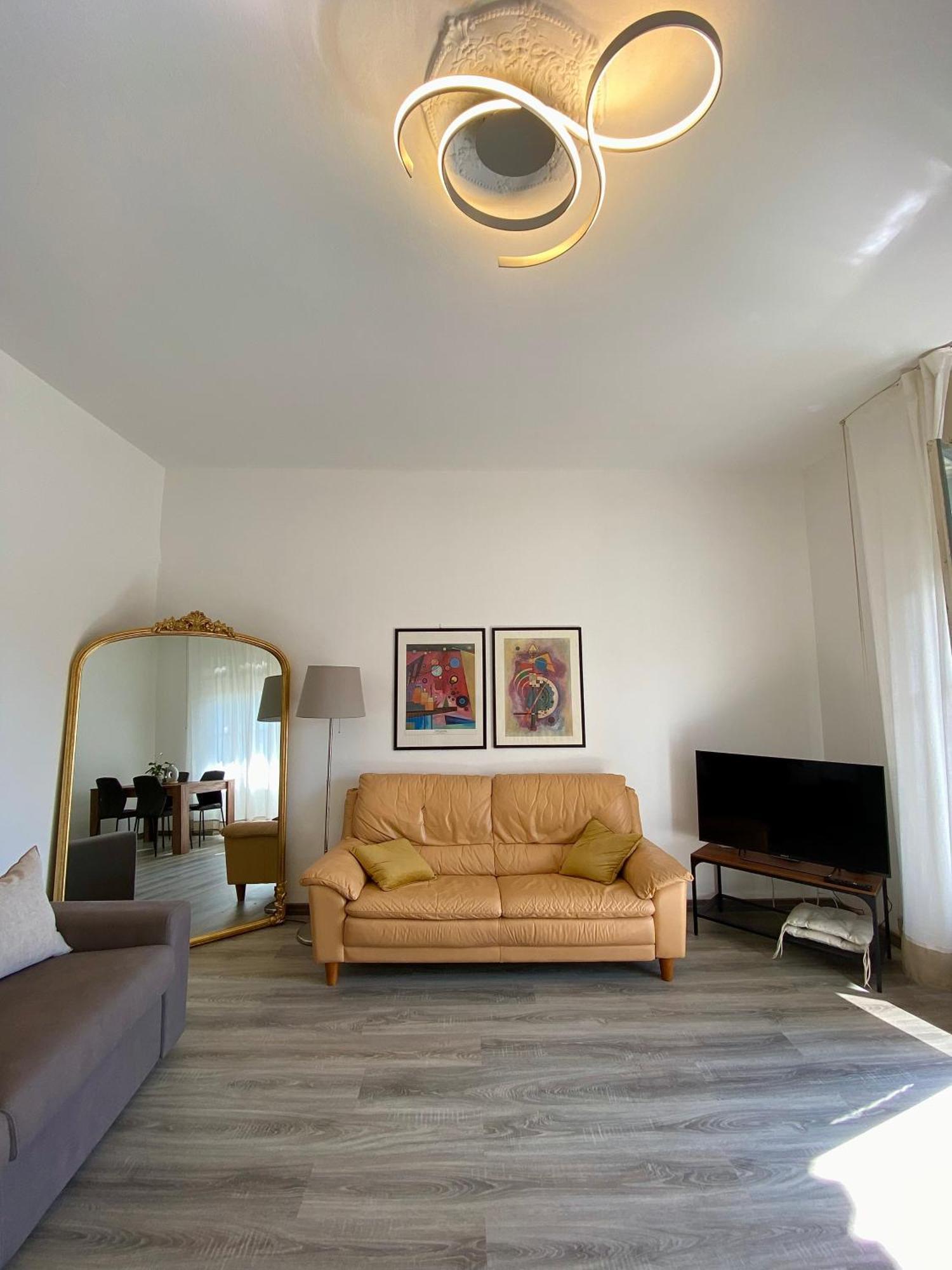 Casa Sara Como Lake Parcheggio Interno Privato Cernobbio Bagian luar foto