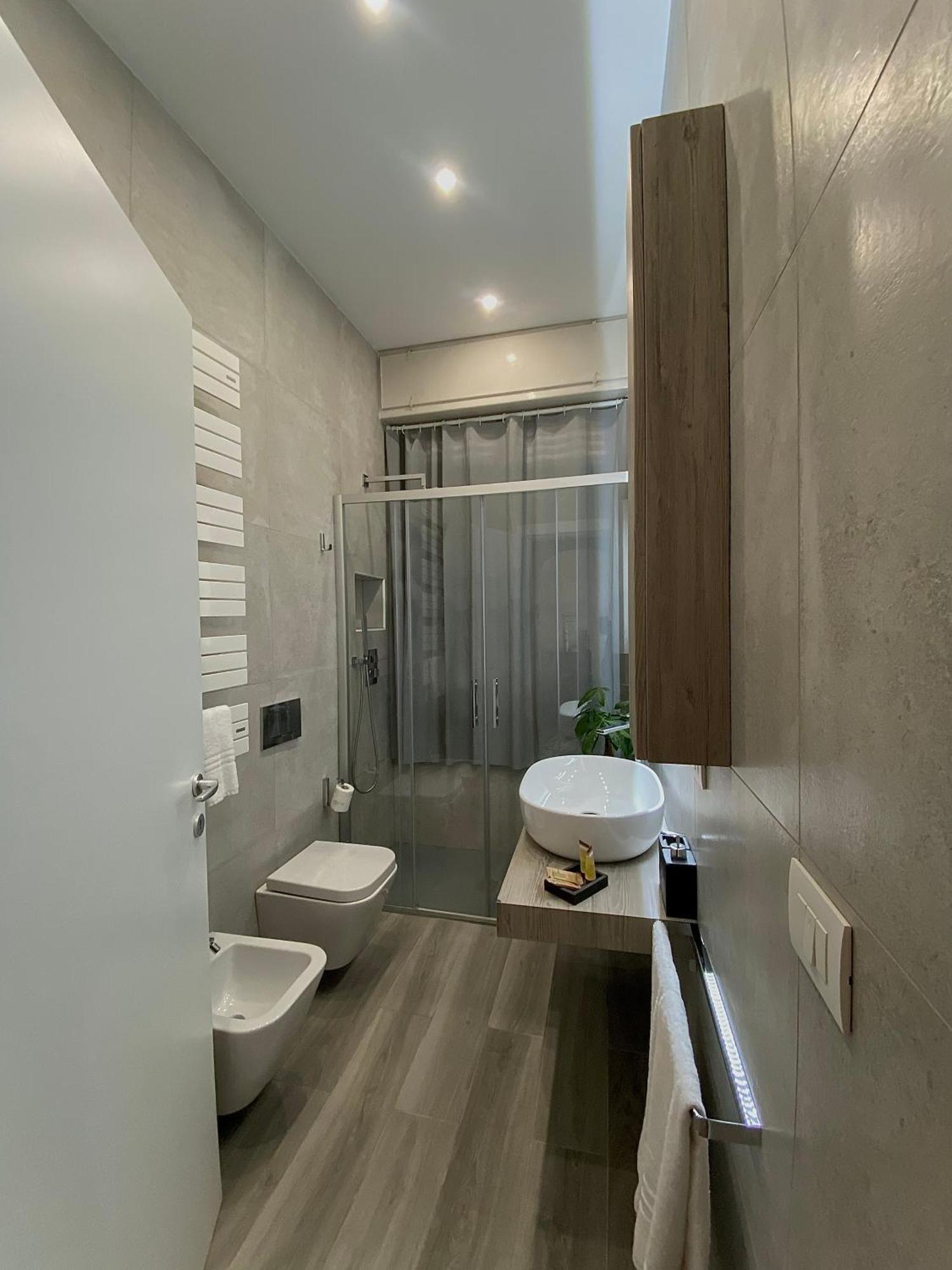 Casa Sara Como Lake Parcheggio Interno Privato Cernobbio Bagian luar foto